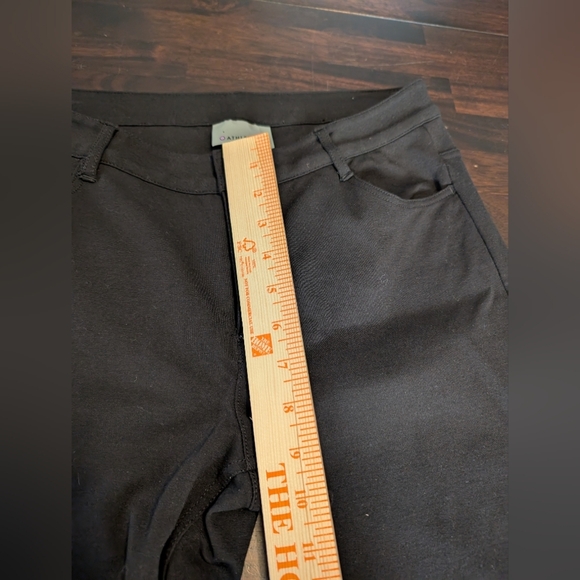 Athleta Classic Black Trousers, Women's 6 - Picture 3 of 7